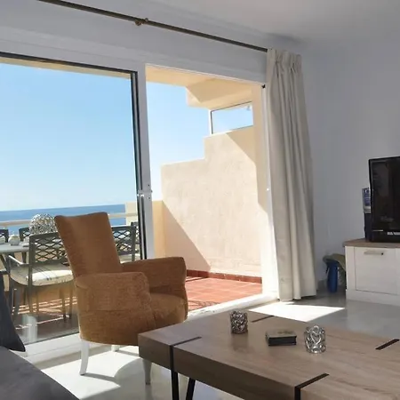 Spectacular 3 Bedrooms Sea Views