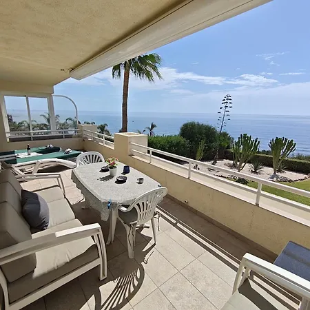 Spectacular 3 Bedrooms Sea Views Apartment El Faro