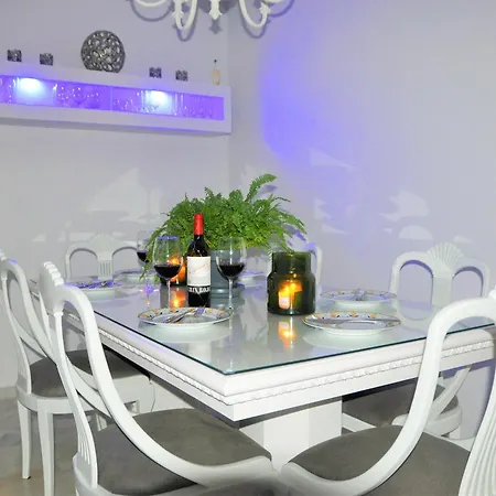 Spectacular 3 Bedrooms Sea Views Apartment El Faro