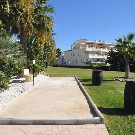 Spectacular 3 Bedrooms Sea Views Apartment *
